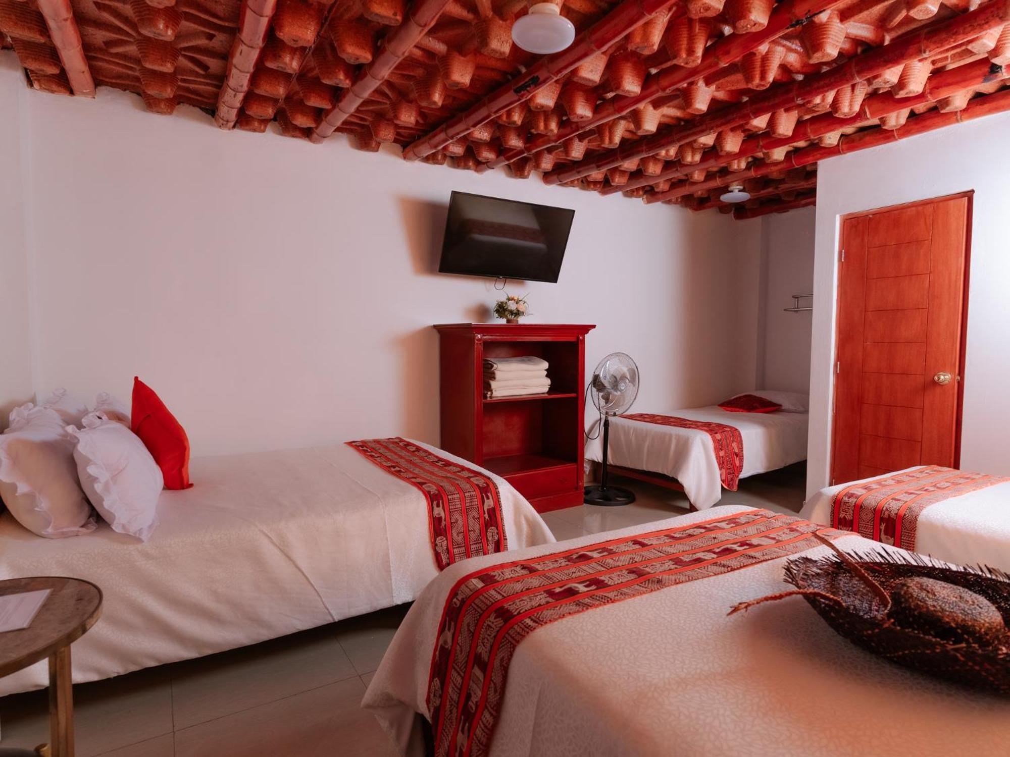 Hotel Vinas Del Sol Eterno Chincha Alta Exterior photo